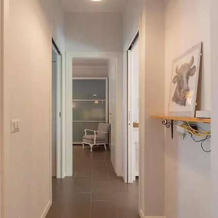 Renovated Flat Medeghino 24 * Mediolan