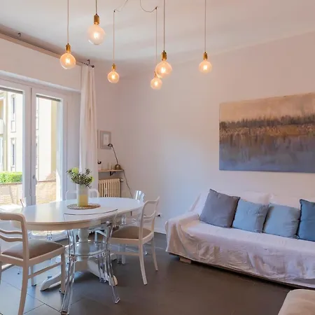 Renovated Flat Medeghino 24 Mediolan