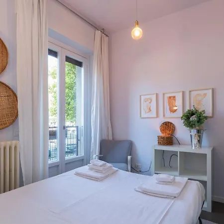 Renovated Flat Medeghino 24 Apartament