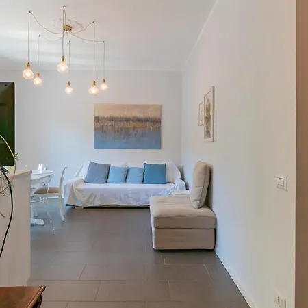 Apartament Renovated Flat Medeghino 24 Mediolan