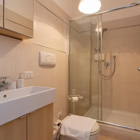 Apartment Renovated Flat Medeghino 24 Milan