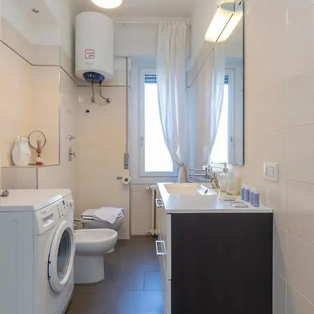 Renovated Flat Medeghino 24 Apartment *